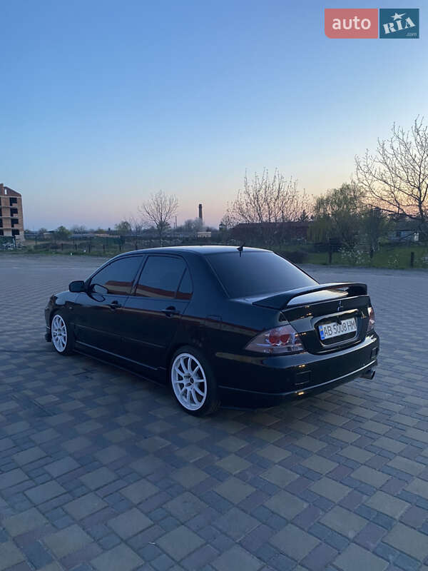 Седан Mitsubishi Lancer 2006 в Гайсину