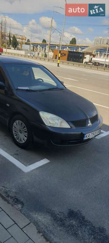 Седан Mitsubishi Lancer 2009 в Киеве