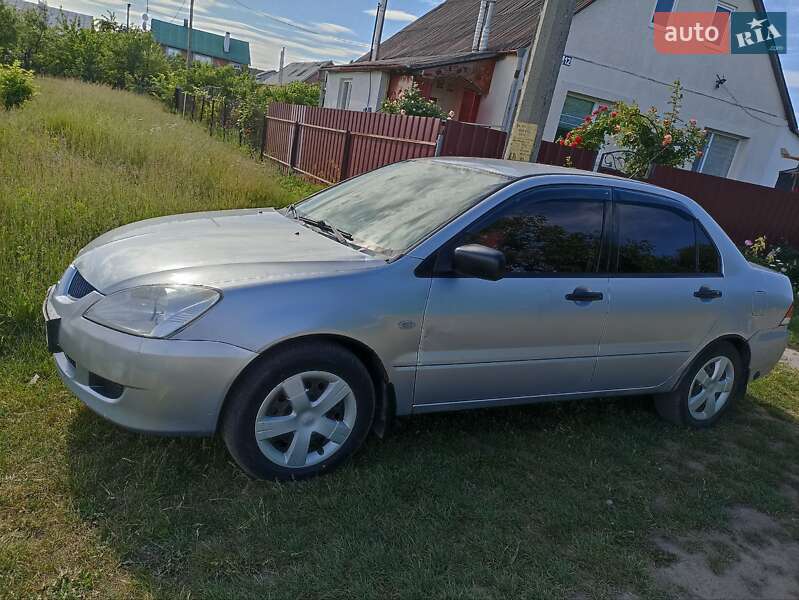 Седан Mitsubishi Lancer 2003 в Лубнах