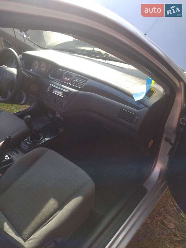 Універсал Mitsubishi Lancer 2005 в Вараші