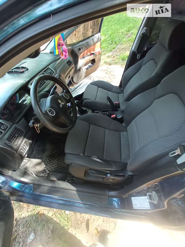 Седан Mitsubishi Lancer 2006 в Полтаве