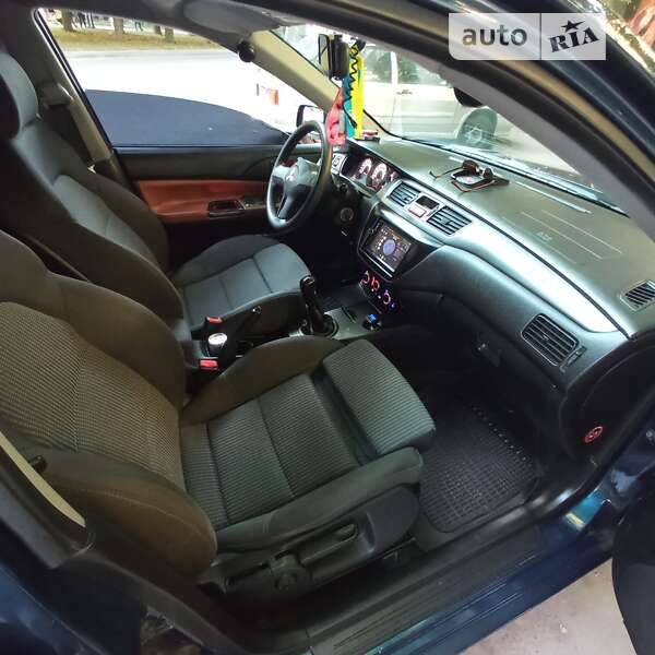 Седан Mitsubishi Lancer 2006 в Полтаве