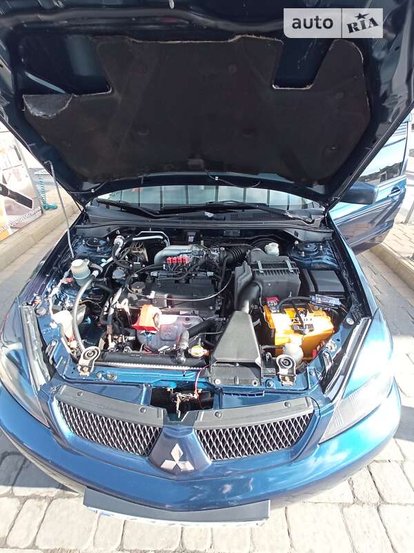 Седан Mitsubishi Lancer 2006 в Полтаве