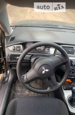 Седан Mitsubishi Lancer 2007 в Черновцах