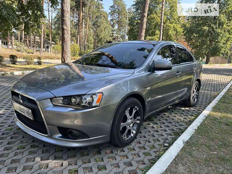 Mitsubishi Lancer 2013