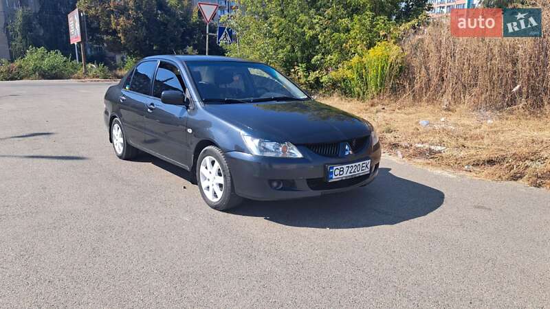 Седан Mitsubishi Lancer 2004 в Чернигове
