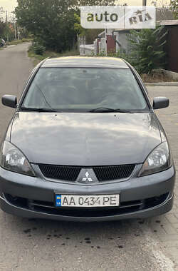 Седан Mitsubishi Lancer 2006 в Миколаєві