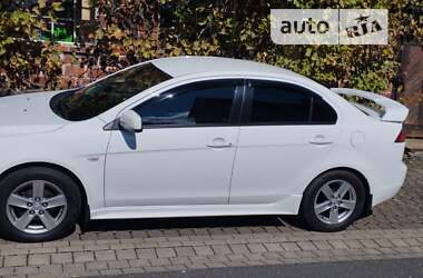 Седан Mitsubishi Lancer 2009 в Києві