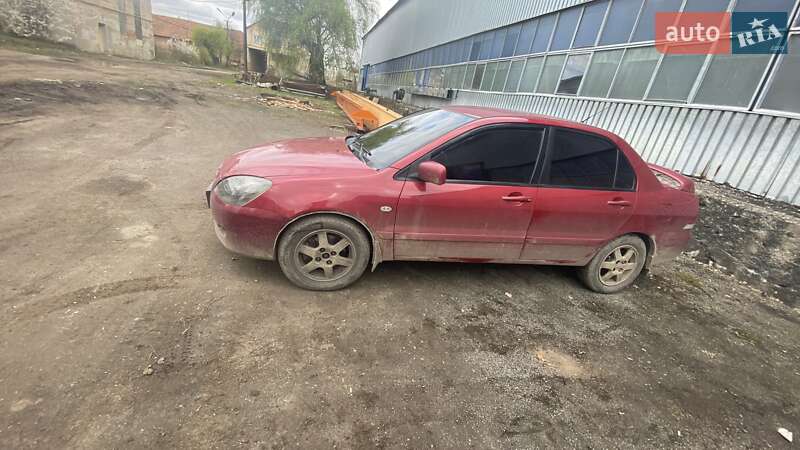 Седан Mitsubishi Lancer 2004 в Ужгороде фото 5 Седан Mitsubishi Lancer 2004 в Ужгороде