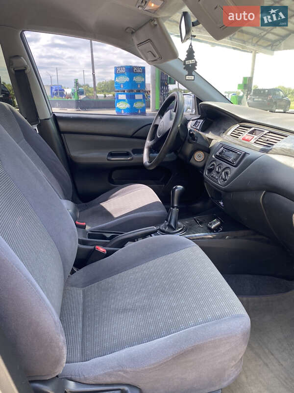 Седан Mitsubishi Lancer 2003 в Коломиї