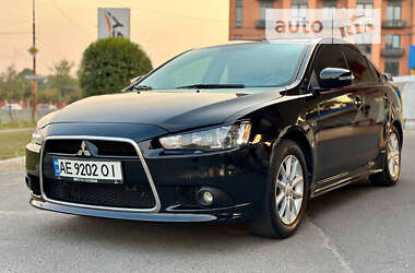 Седан Mitsubishi Lancer 2015 в Днепре