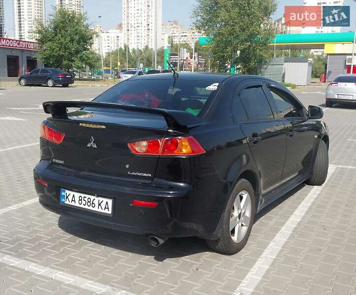 Седан Mitsubishi Lancer 2007 в Киеве