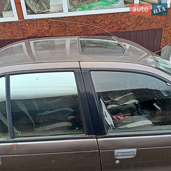 Седан Mitsubishi Lancer 1991 в Ровно