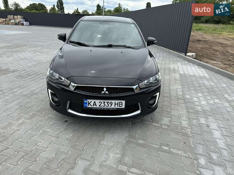 Седан Mitsubishi Lancer 2017 в Одесі