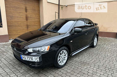 Седан Mitsubishi Lancer 2010 в Ужгороде