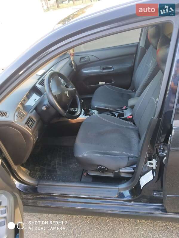 Седан Mitsubishi Lancer 2006 в Кривом Роге