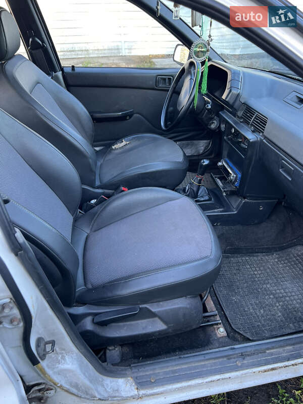 Седан Mitsubishi Lancer 1991 в Любомле