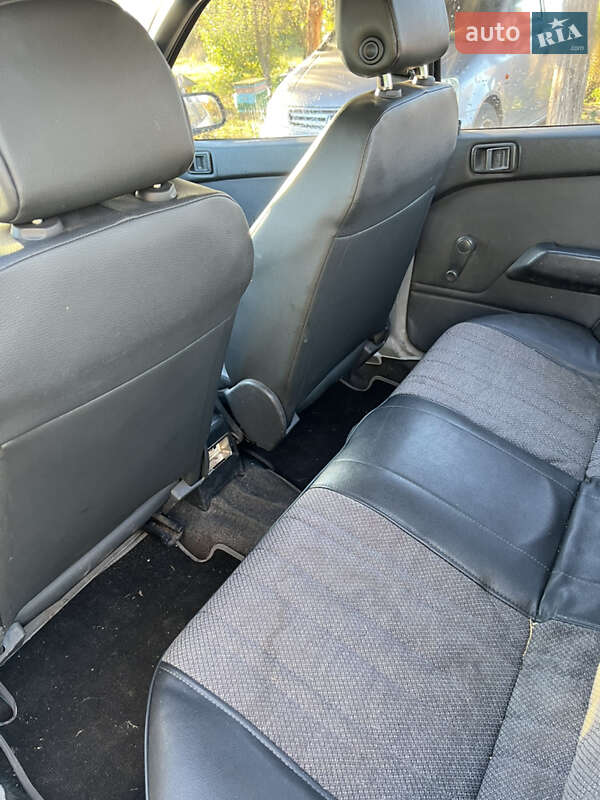 Седан Mitsubishi Lancer 1991 в Любомле
