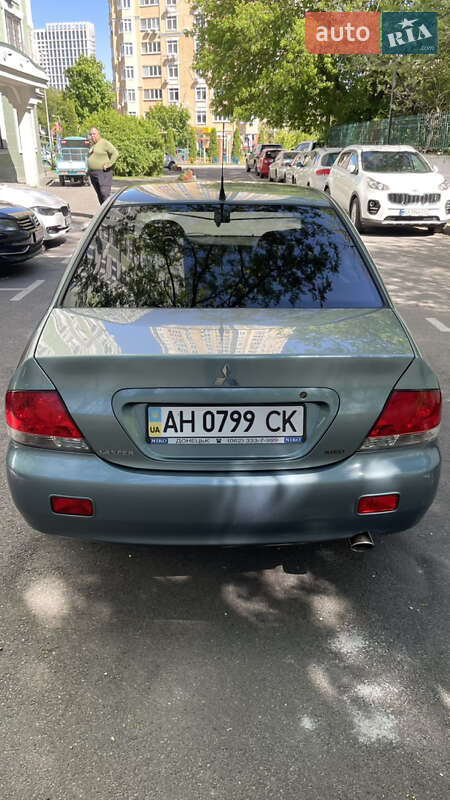Седан Mitsubishi Lancer 2007 в Киеве
