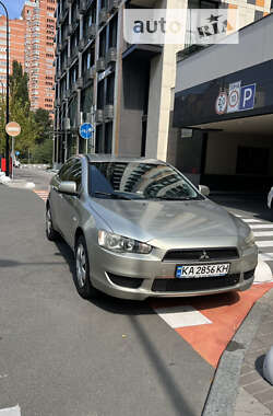 Седан Mitsubishi Lancer 2008 в Киеве