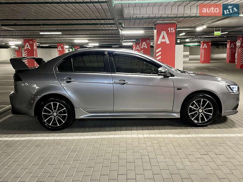 Седан Mitsubishi Lancer 2015 в Киеве фото 5 Седан Mitsubishi Lancer 2015 в Киеве