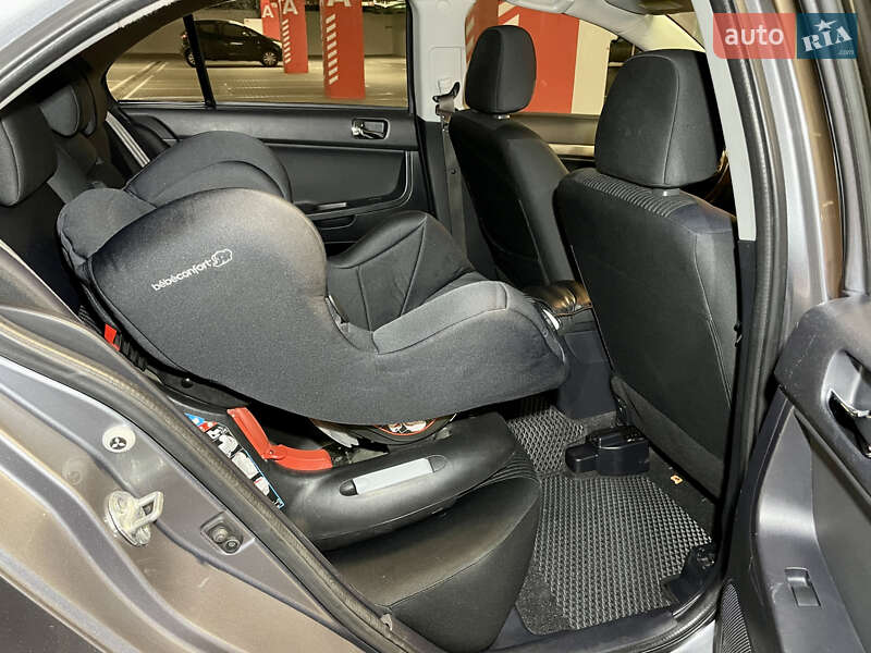 Седан Mitsubishi Lancer 2015 в Киеве фото 29 Седан Mitsubishi Lancer 2015 в Киеве