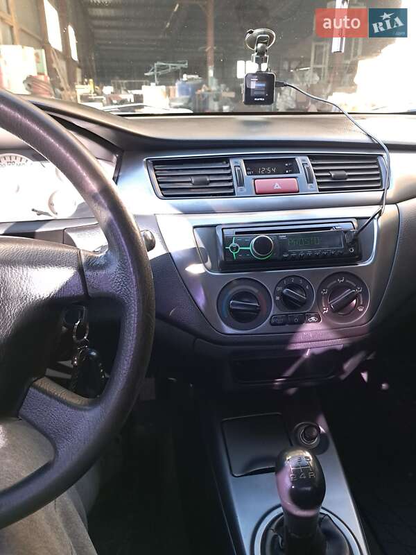 Седан Mitsubishi Lancer 2005 в Одесі