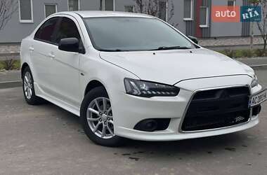 Седан Mitsubishi Lancer 2015 в Днепре