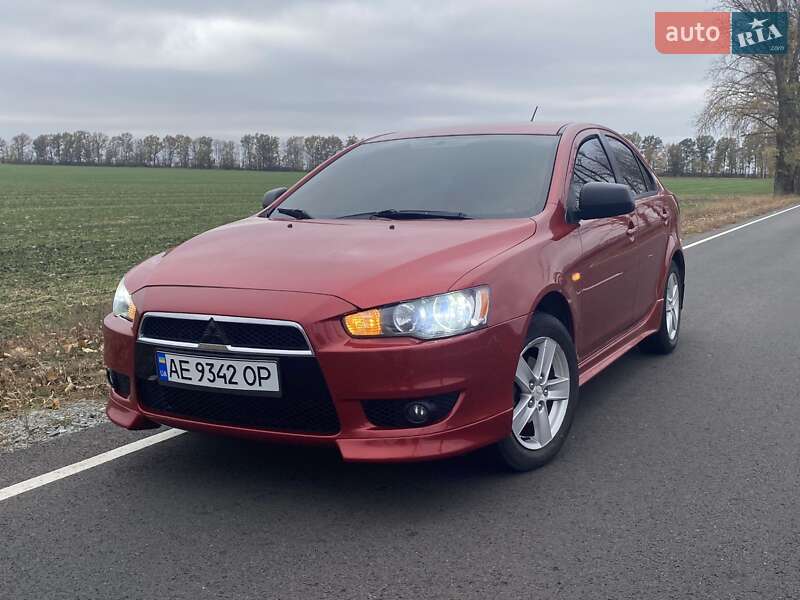 Хэтчбек Mitsubishi Lancer 2009 в 