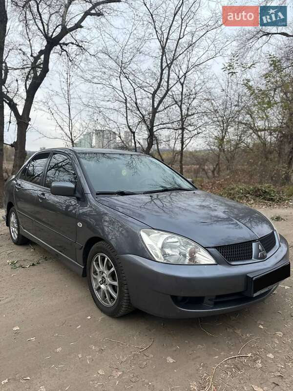 Седан Mitsubishi Lancer 2006 в Києві