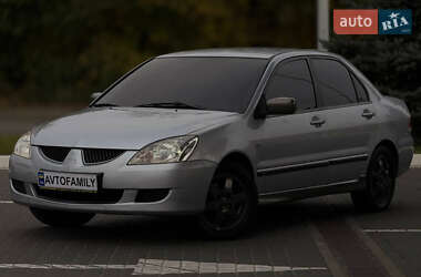 Седан Mitsubishi Lancer 2005 в Днепре