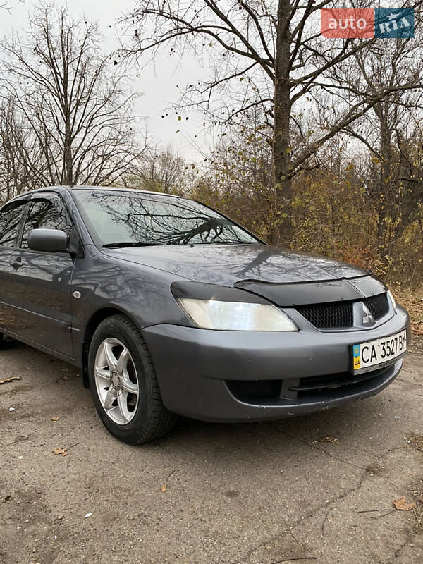 Седан Mitsubishi Lancer 2006 в Смілі