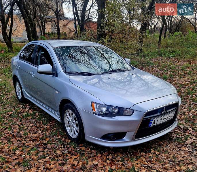 Mitsubishi Lancer 2012