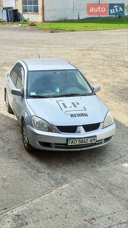 Седан Mitsubishi Lancer 2008 в Ужгороде