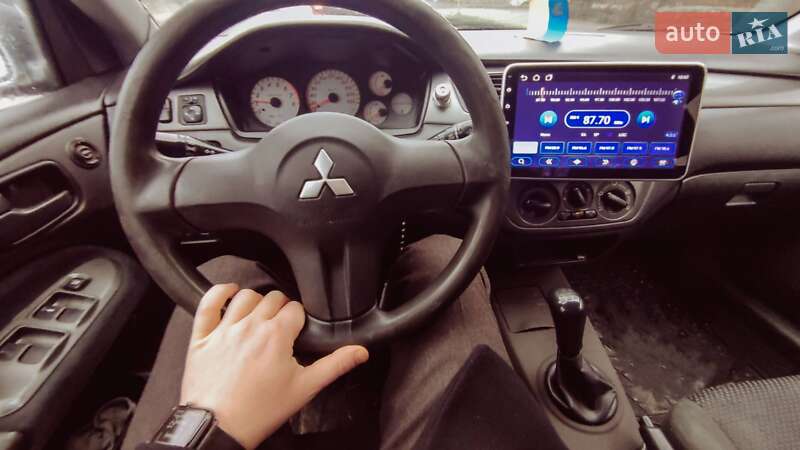 Седан Mitsubishi Lancer 2008 в Ужгороде