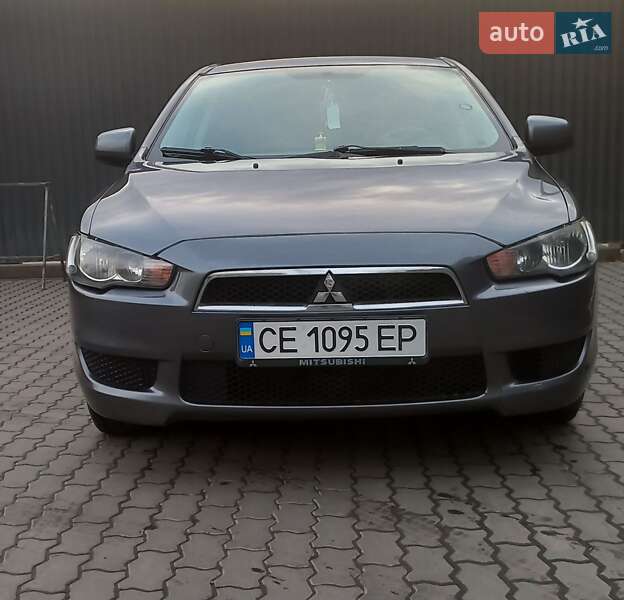 Седан Mitsubishi Lancer 2011 в Черновцах