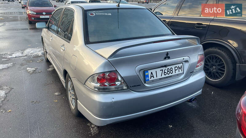 Седан Mitsubishi Lancer 2006 в Киеве