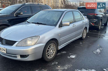 Седан Mitsubishi Lancer 2006 в Киеве