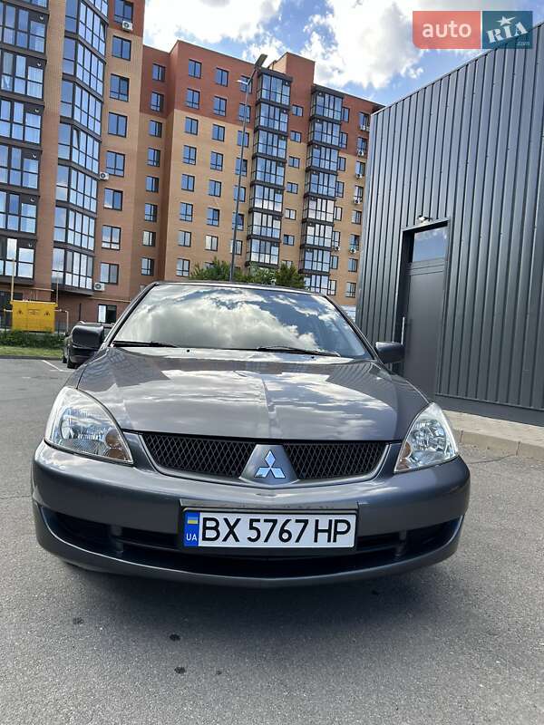 Седан Mitsubishi Lancer 2006 в Каменец-Подольском
