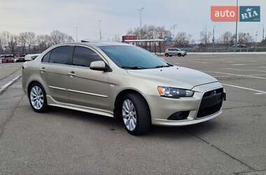 Седан Mitsubishi Lancer 2008 в Киеве