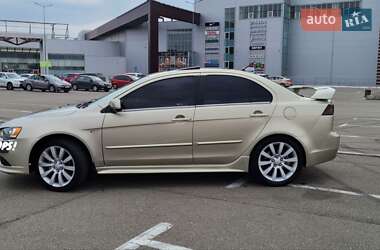 Седан Mitsubishi Lancer 2008 в Киеве