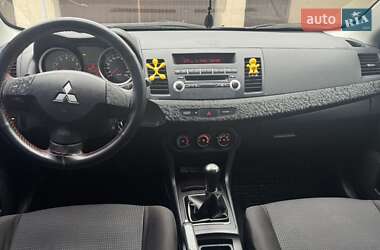 Седан Mitsubishi Lancer 2011 в Врадіївці