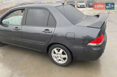 Седан Mitsubishi Lancer 2003 в Львові