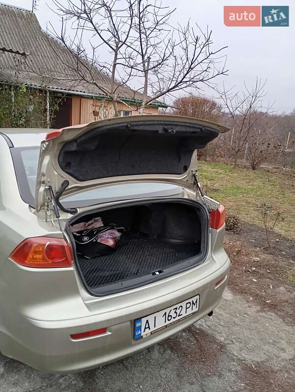 Седан Mitsubishi Lancer 2008 в Кагарлику