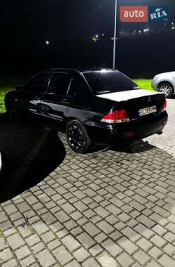Седан Mitsubishi Lancer 2004 в 