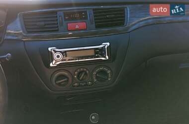 Универсал Mitsubishi Lancer 2004 в 