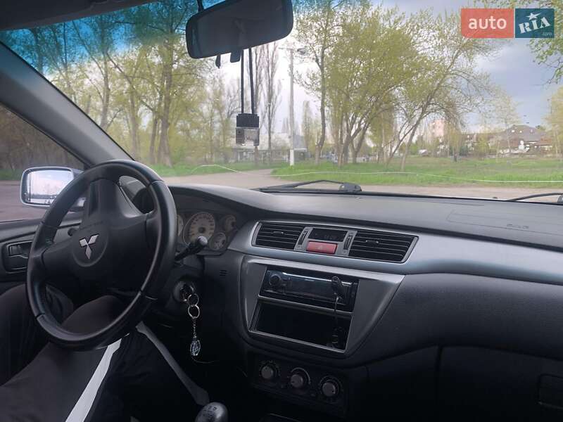 Седан Mitsubishi Lancer 2006 в Кременчуге