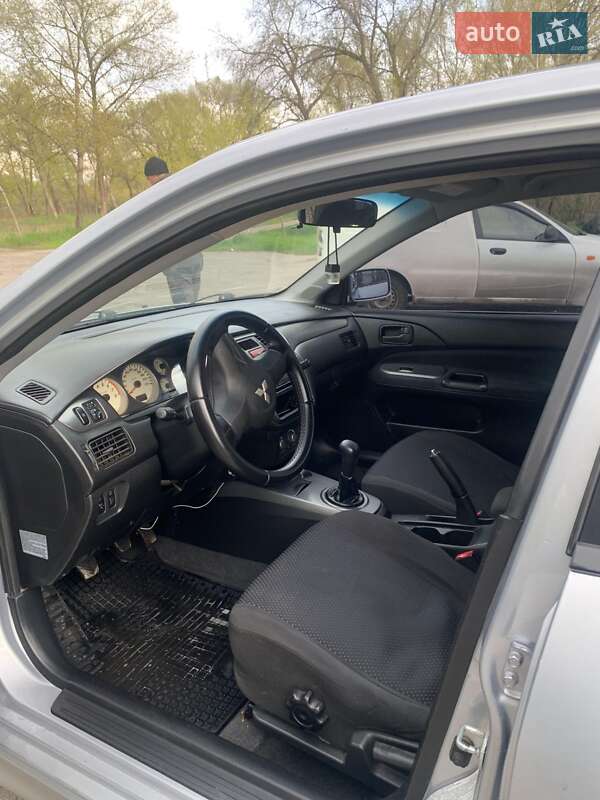 Седан Mitsubishi Lancer 2006 в Кременчуге