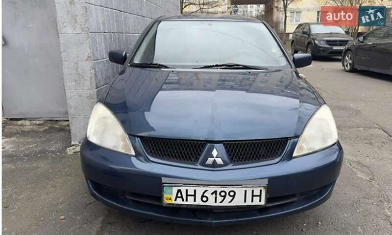 Седан Mitsubishi Lancer 2009 в Києві