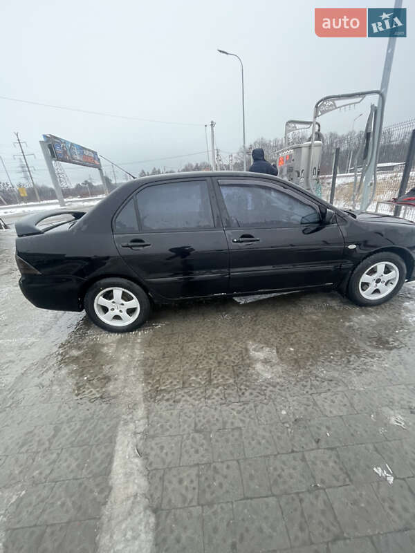 Седан Mitsubishi Lancer 2006 в Львове